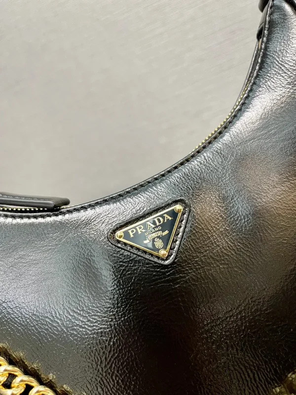 Prada Velvet 1BC204 小號黑色絲絨迷你包：圖片 5