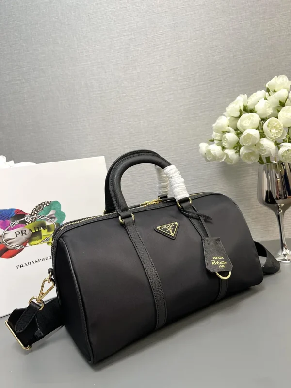 Prada ReN 1BB233 中號黑色皮革手提包：圖片 3
