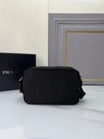 Prada Re-Nylon 1BC167 小號黑色再生尼龍掛肩包：圖片 3