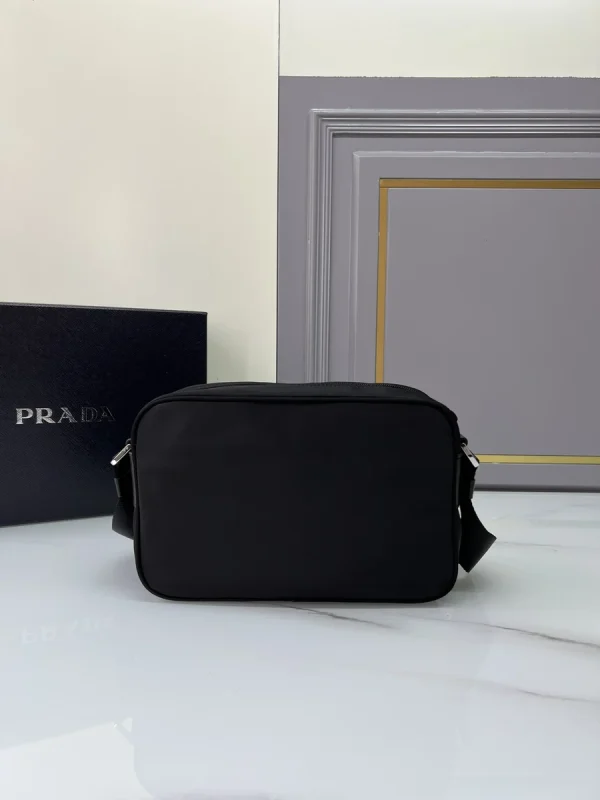 Prada Re-Nylon 1BC167 小號黑色再生尼龍掛肩包：圖片 3