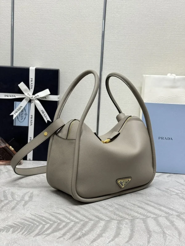 高仿包包Prada Soft 1BA451 小號灰色皮革肩背包：圖片 4