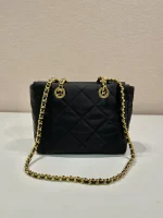 Prada Re-Nylon 1BG468 中號黑色尼龍托特包：圖片 4