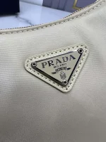Prada Re-Edition 1NE515 小號粉色尼龍單肩包：圖片 7