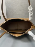 Prada Classic 1BA444 中號黑色皮革手提包：圖片 9