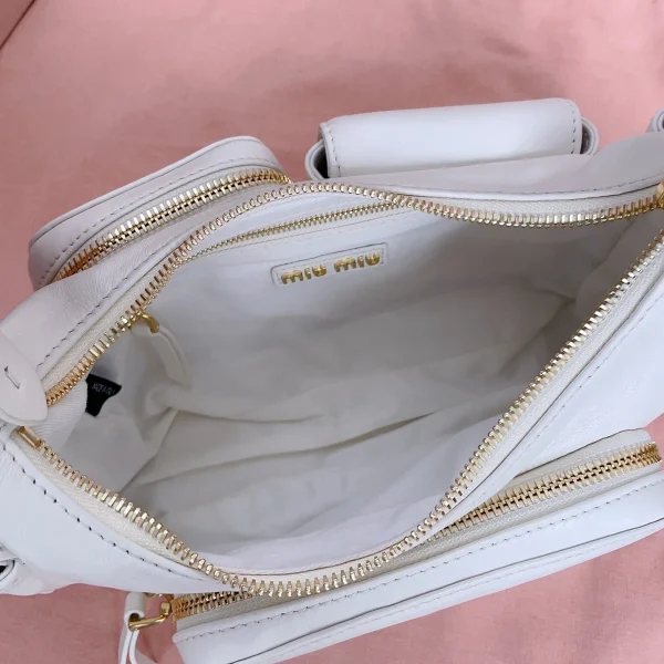 MiuMiu 納帕軟皮Pocket手袋包包-5BC146：圖片 18