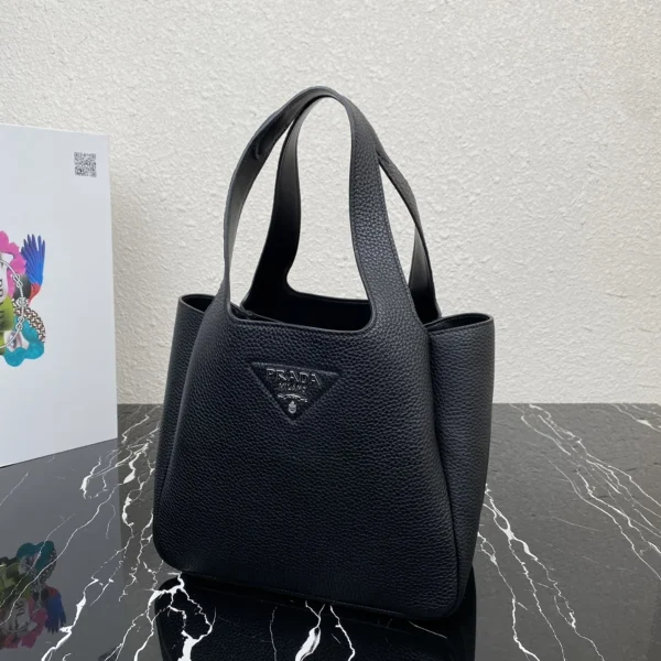 Prada Flou 1BG335 小號黑色皮革手提包：圖片 7