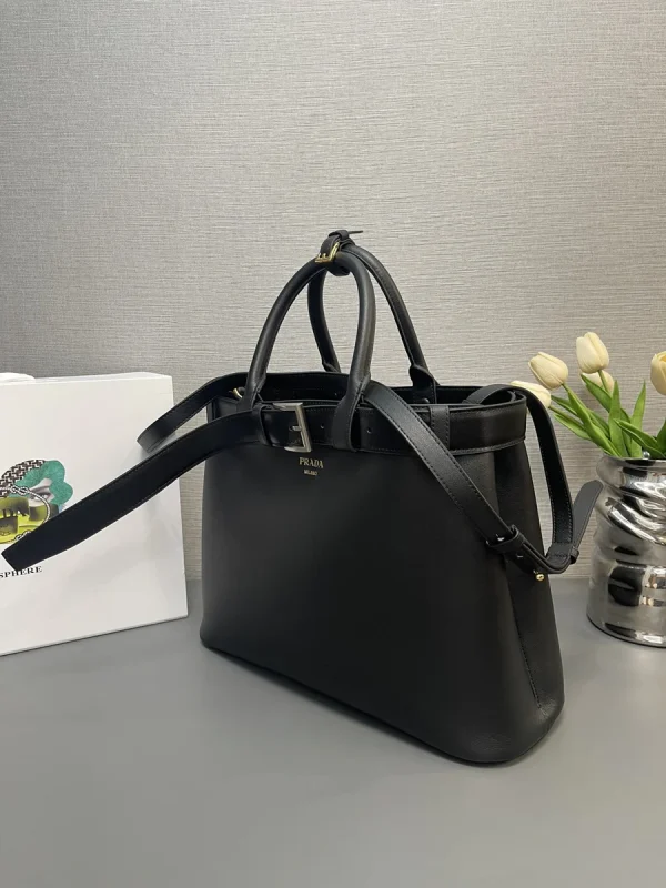Prada Napa 1BA416 中號黑色皮革托特包：圖片 4