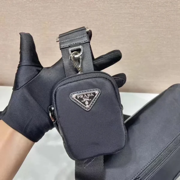Prada ReNylon 1BD994 中號黑色尼龍單肩包：圖片 8