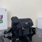 Prada Re-Nylon 1BD953 中號黑色尼龍單肩包：圖片 3