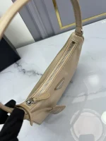 Prada Re-Edition 1NE204 小號粉色尼龍單肩包：圖片 8