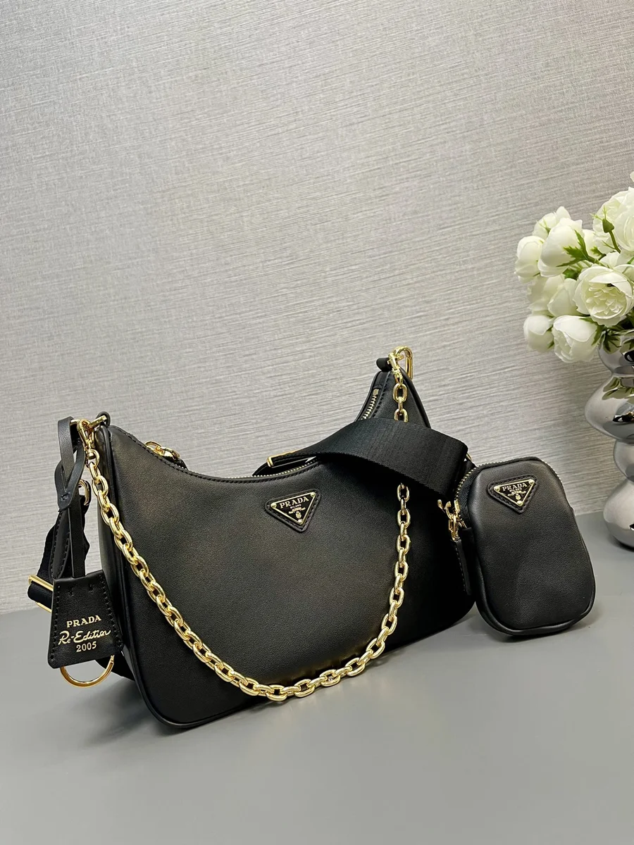 Prada Re-Edit 1BH204 中號灰色皮革肩背包 4 Prada Re-Edit 1BH204 中號灰色皮革肩背包