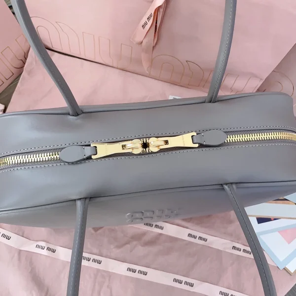 MiuMiu 皮革Beau手袋包包-5BB117：圖片 9