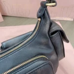 MiuMiu 納帕軟皮Pocket手袋包包-5BC146：圖片 14