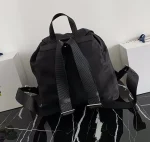 Prada Re-Nylon 1BZ811 中號黑色尼龍後背包：圖片 4