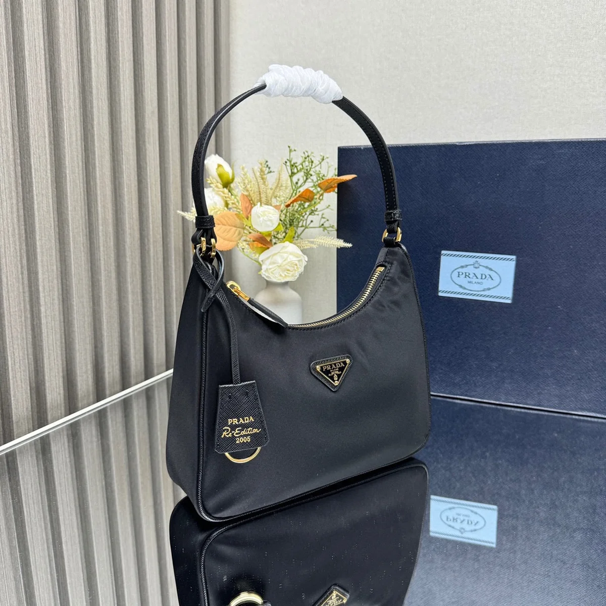 Prada Re-Edition 1N204M 小號黑色尼龍單肩包 3 Prada Re-Edition 1N204M 小號黑色尼龍單肩包