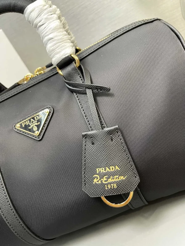 Prada ReN 1BB233 中號黑色皮革手提包：圖片 4