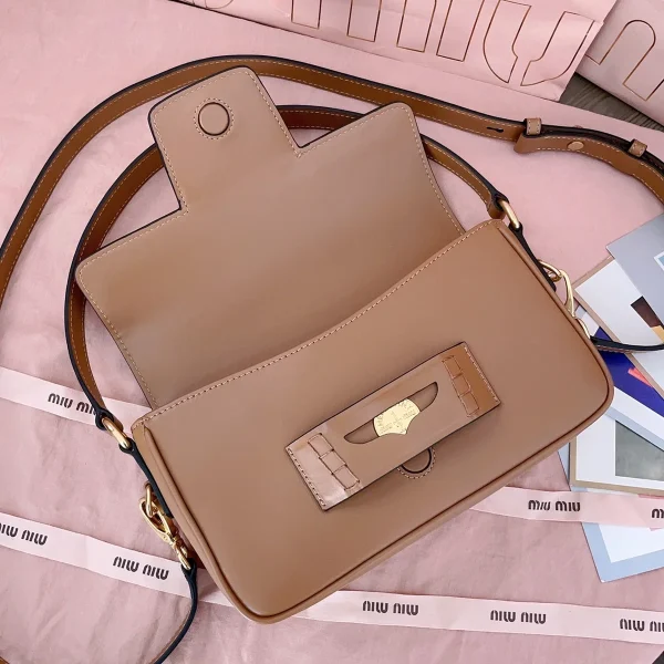 MiuMiu Penny皮革手袋包包-5BD270：圖片 9