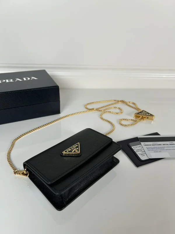 Prada Essentials 1MR034 小號黑色皮革卡片套：圖片 3