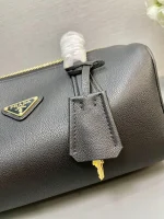 Prada ReNylon 1BB127 中號黑色皮革單肩包：圖片 7