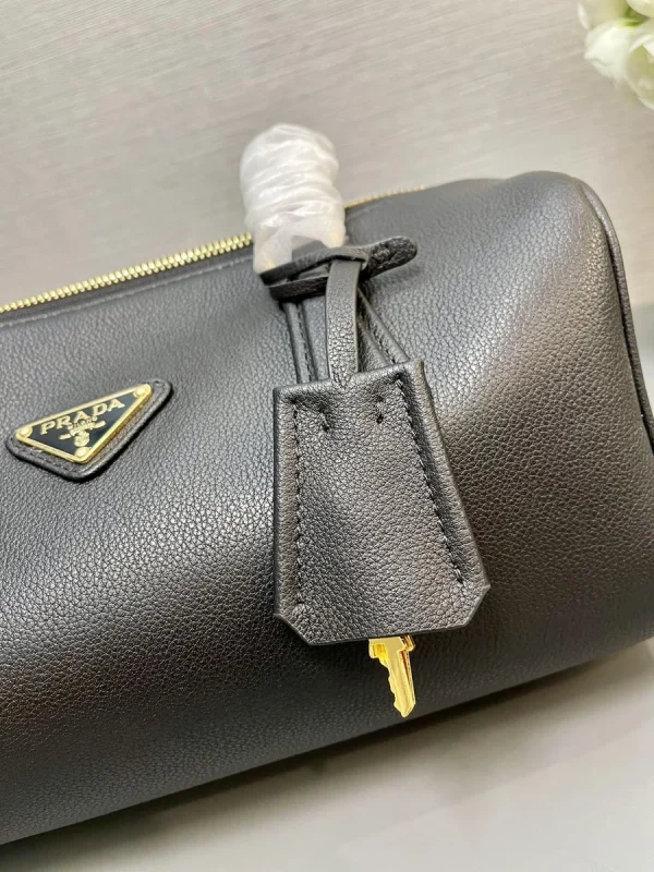 Prada ReNylon 1BB127 中號黑色皮革單肩包：圖片 7