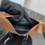 Prada Curve 1BC194 小號白色皮革單肩包：圖片 8