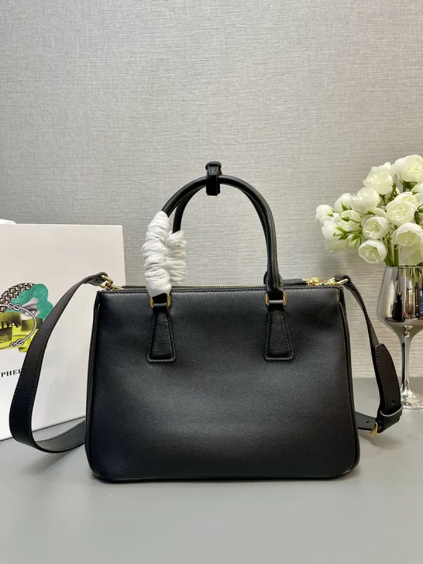 Prada Galleria 1BA863 中號黑色皮革單肩包：圖片 3
