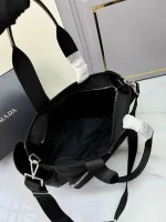 Prada ReN 1BG102 中號黑色尼龍托特包：圖片 9