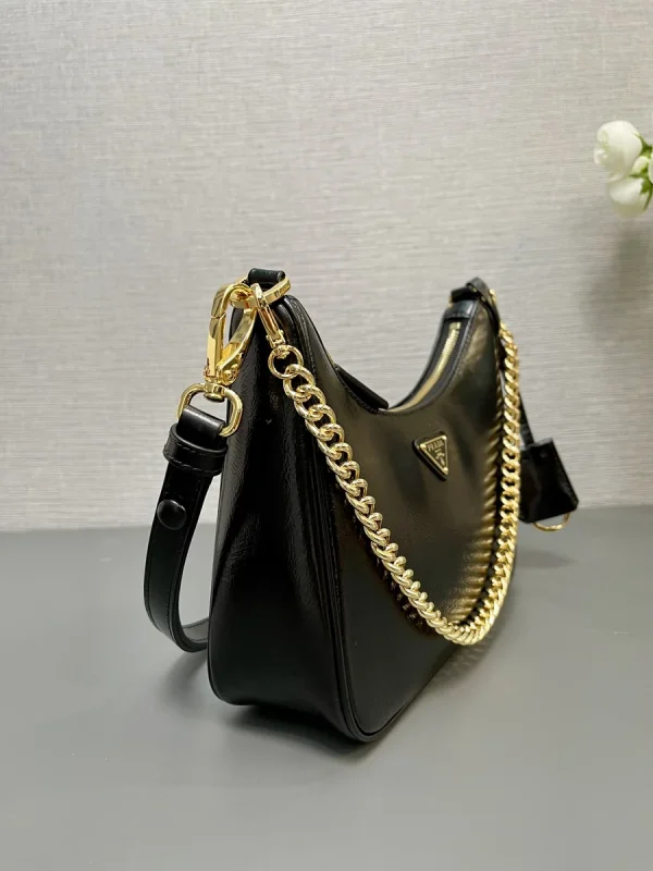 Prada Naplak 1BC204 小號黑色漆皮單肩包：圖片 6