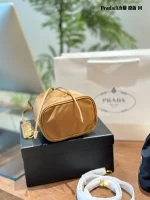 Prada Re-Nylon 1BE067 小號黑色尼龍水桶包：圖片 7