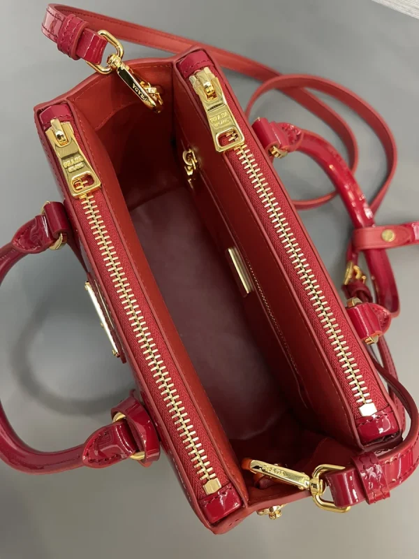 Prada Galleria 1BA906 小號桃紅色漆皮托特包：圖片 6