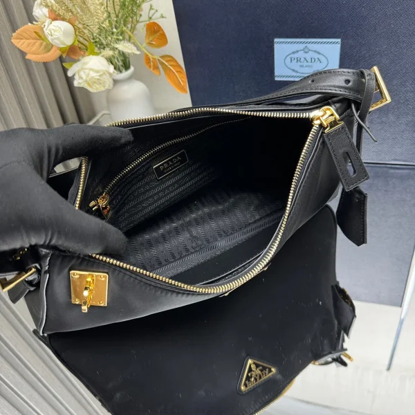 Prada Re-Nylon 1BC232 中號黑色單肩包：圖片 9