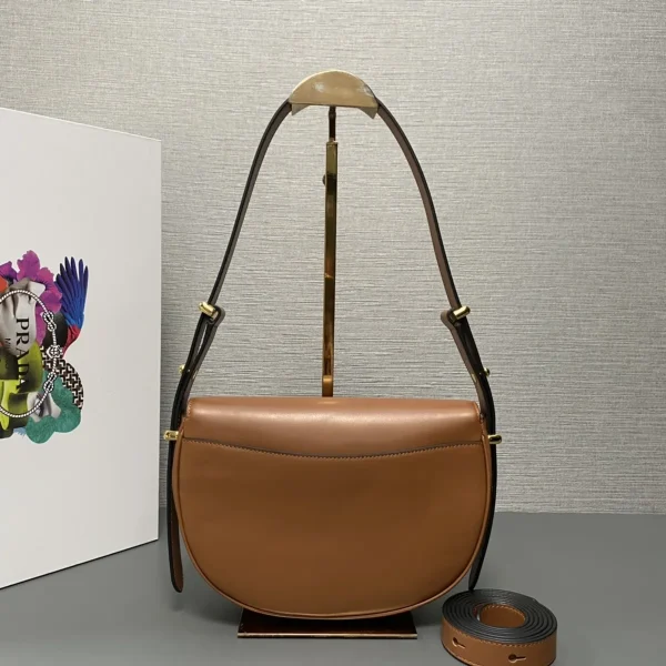 Prada Soft 1BD365 小號黑色皮革單肩包：圖片 3