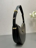 Prada Arqué 1BC194 中號黑色漆皮肩背包：圖片 5