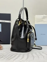 Prada Nylon 1BH038 中號黑色尼龍單肩包：圖片 5