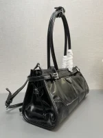 Prada Geom 1BA426 中號米色皮革托特包：圖片 8
