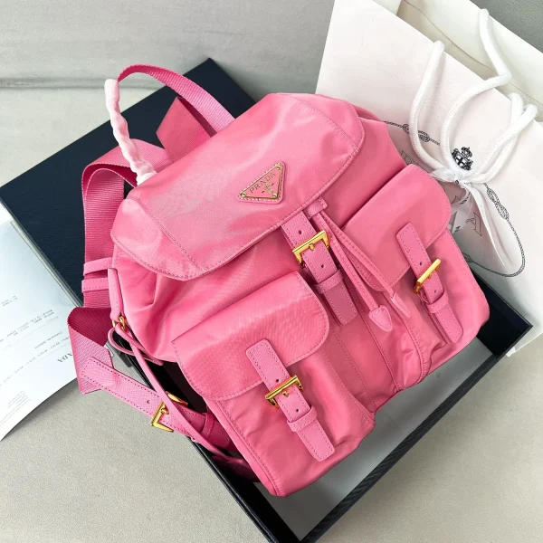 Prada ReNylon 1BZ677 中號黑色尼龍後背包：圖片 2