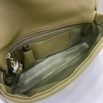 GUCCI GG Milano小號紅色絎縫皮革斜揹包-806016：圖片 9