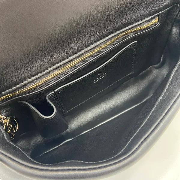 GUCCI GG Milano小號黑絎縫皮革手挽包-806016：圖片 9