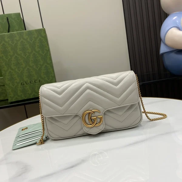 GUCCI GG Marmont迷你紅色皮革斜挎包-751526：圖片 2