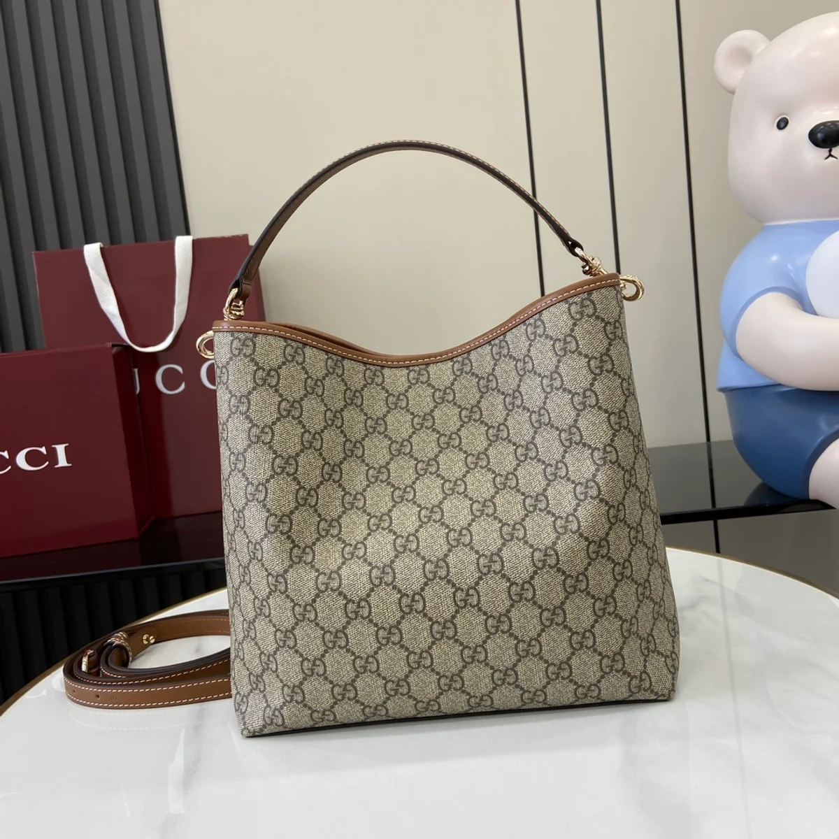 GUCCI GG Emblem小號米棕帆布肩揹包-815103 4 GUCCI GG Emblem小號米棕帆布肩揹包-815103