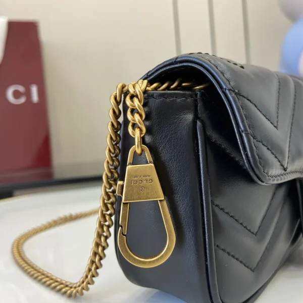 GUCCI GG Marmont迷你粉紅皮革斜揹包-476433：圖片 12
