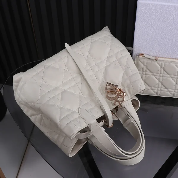 Dior Toujours 奶白色小牛皮肩背包中號MM-M2821：圖片 10