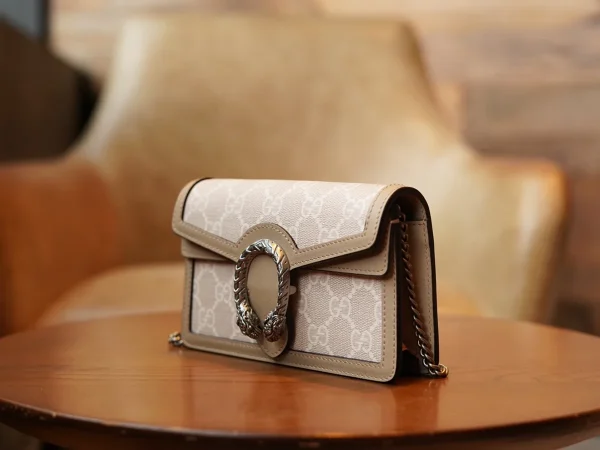 GUCCI Dionysus白色皮革斜揹包-476432：圖片 3