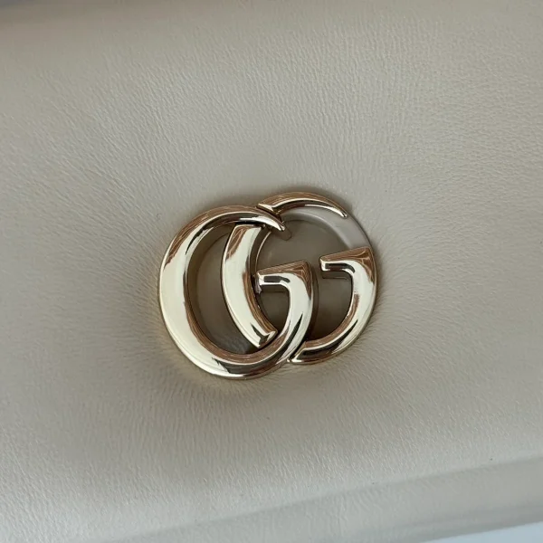 GUCCI GG Milano迷你鮮綠蓬鬆皮革手挽包-806017：圖片 7