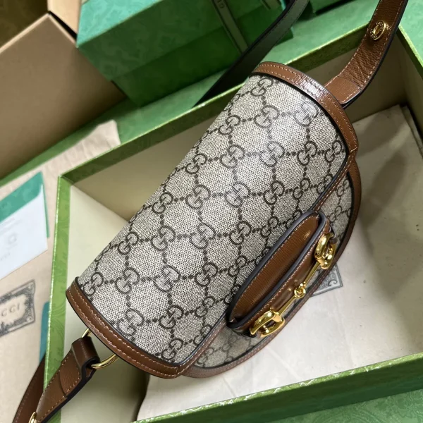 GUCCI Horsebit 1955迷你白色皮革肩揹包-760191：圖片 7