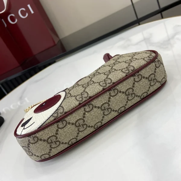 GUCCI GG Monogram紅棕貓頭鷹斜背包-818763：圖片 6