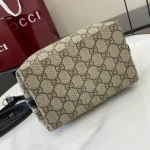 GUCCI GG Emblem迷你米棕皮革水桶包-815118：圖片 5