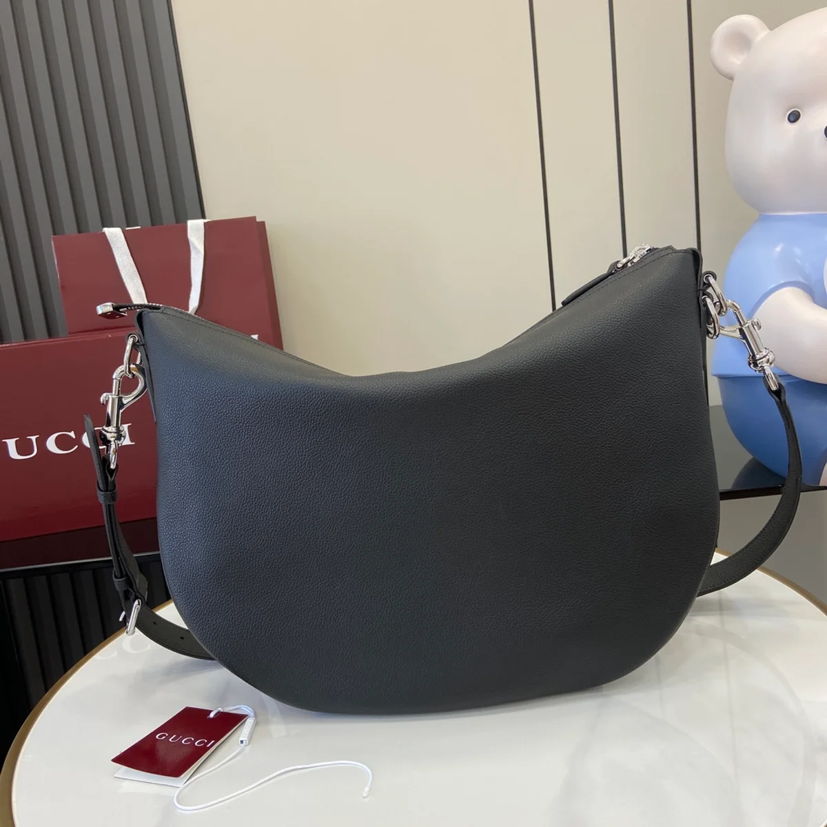 GUCCI GG Signature中號黑色粒面斜揹包-801887 4 GUCCI GG Signature中號黑色粒面斜揹包-801887