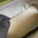 GUCCI GG Supreme小號米棕帆布斜揹包-499621：圖片 9