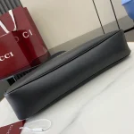GUCCI GG Emblem大號米棕帆布單肩包-815217：圖片 5